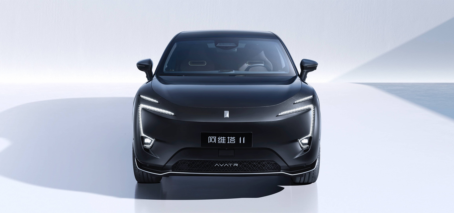 Гибридный автомобиль Avatr 11